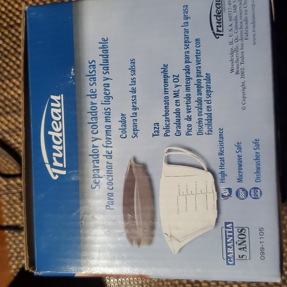 Trudeau Gravy Separator with integrated strainer 4 Cups - BRAND NEW - Picture 7 of 8